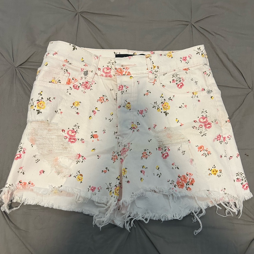 Express denim shorts, women’s size 00